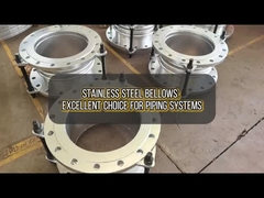 Compensador de ondulação para expansão e contração de tubos