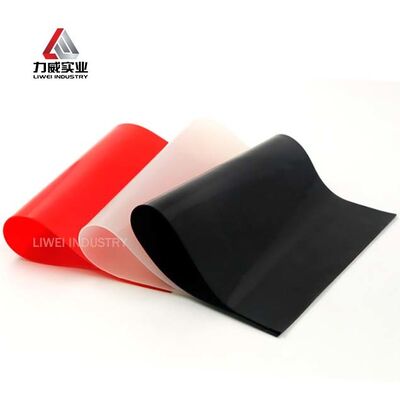 Boa resistência a todos os tipos de óleos Linha de produção de folhas de borracha butil automotiva com tamanhos de 1-50 mm X 0,6-2 m X 1-20 m de saída